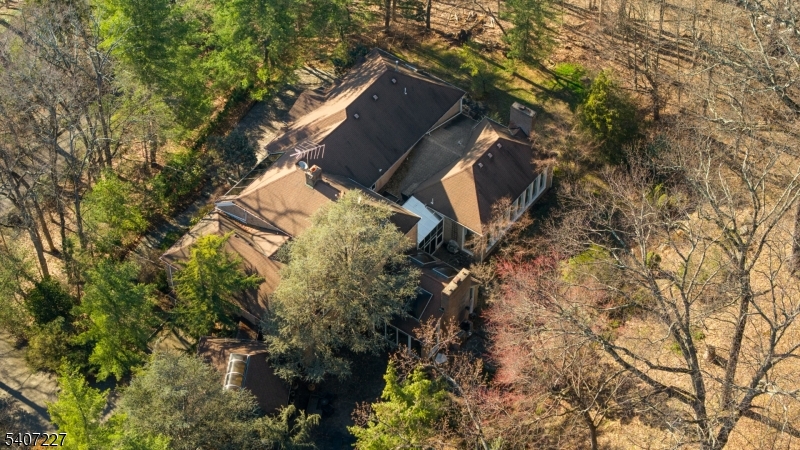 12 E Saddle River Rd
