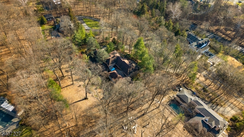 12 E Saddle River Rd