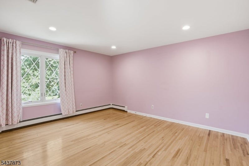 2 Woodside Ave