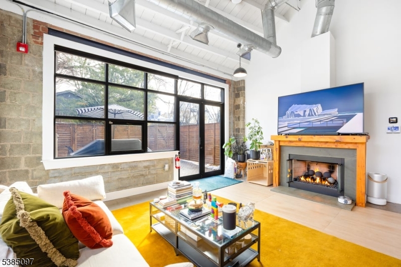 51 Greenwood Ave