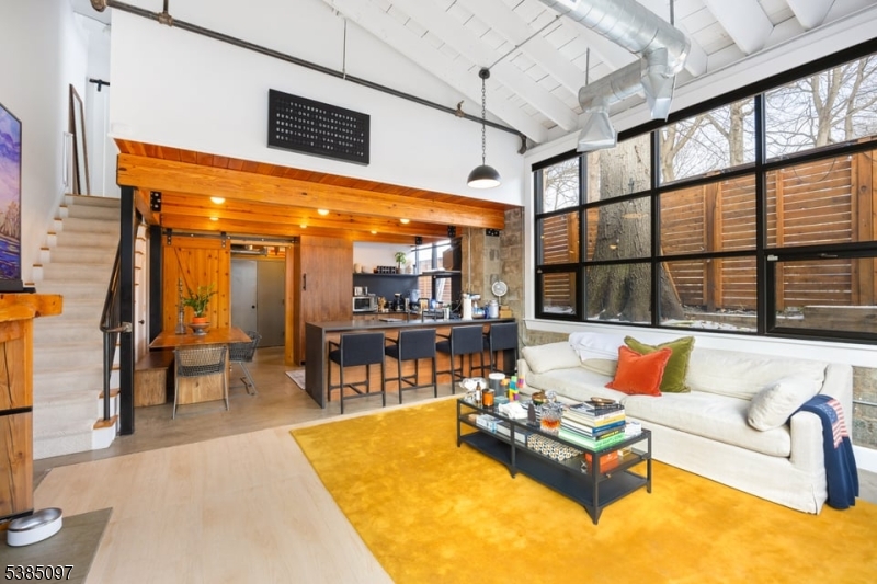 51 Greenwood Ave