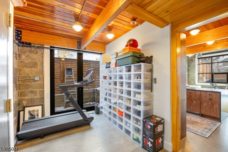 51 Greenwood Ave
