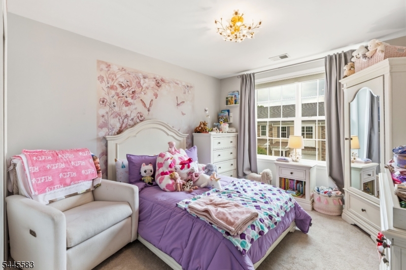 18 Bahr Cir