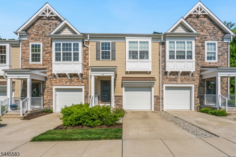 18 Bahr Cir