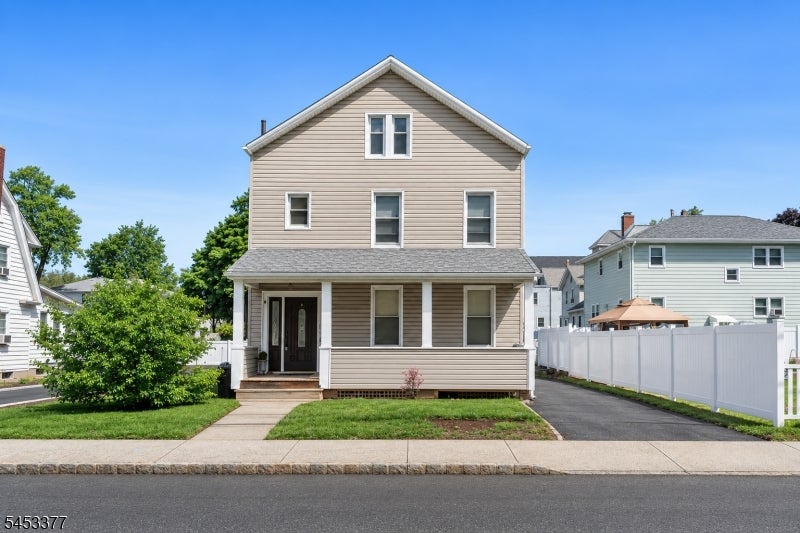 223 Montgomery St