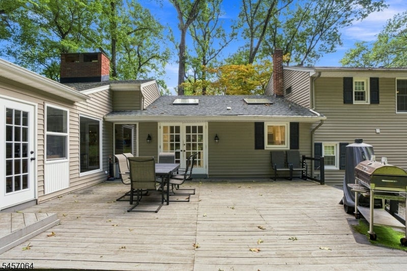 7 Sleepy Hollow Rd