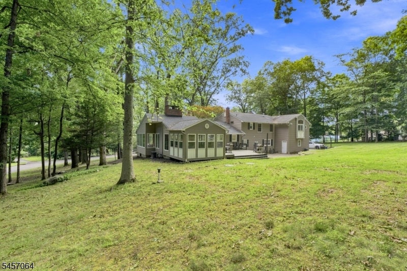 7 Sleepy Hollow Rd