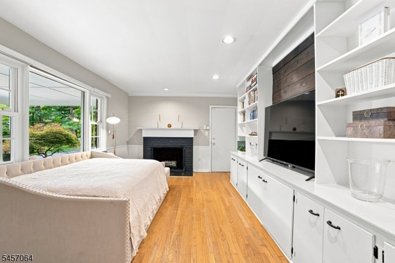 7 Sleepy Hollow Rd