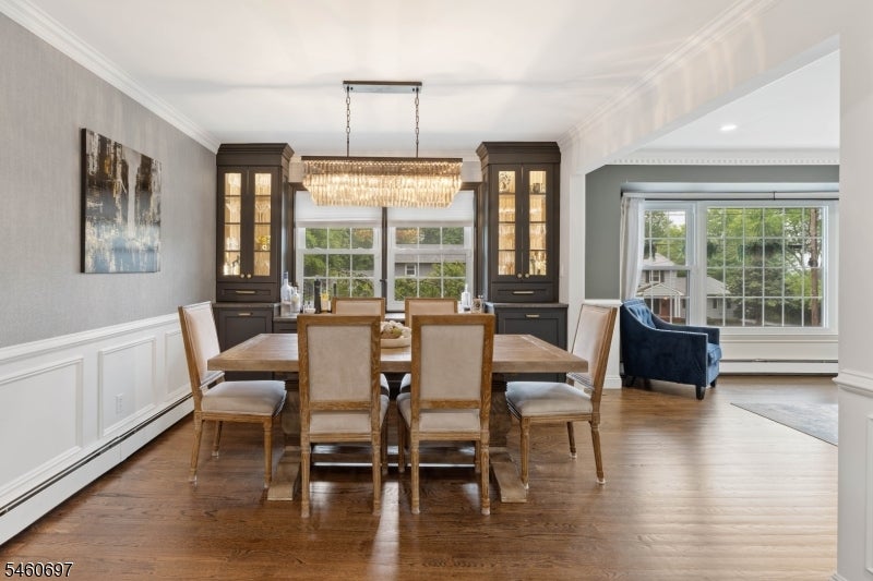 15 Almroth Dr