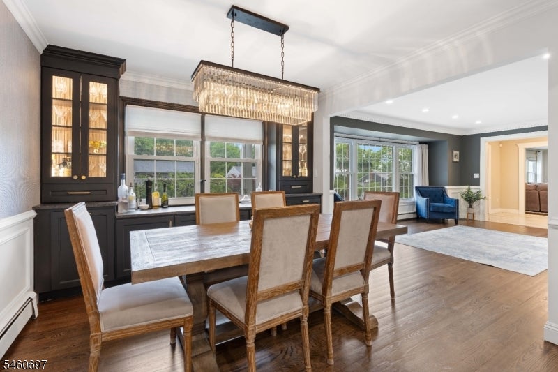 15 Almroth Dr