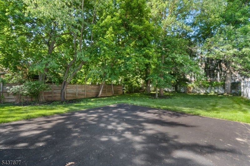 13 Harding Pl