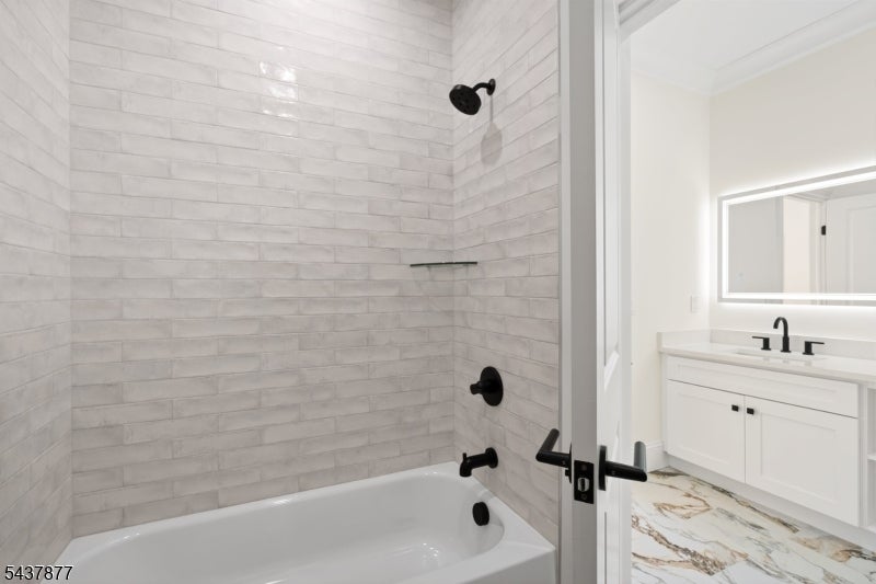13 Harding Pl