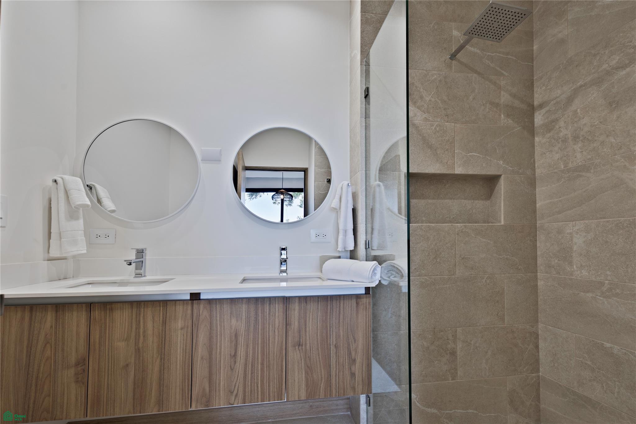 Azul Paraíso Vistas Unit B405