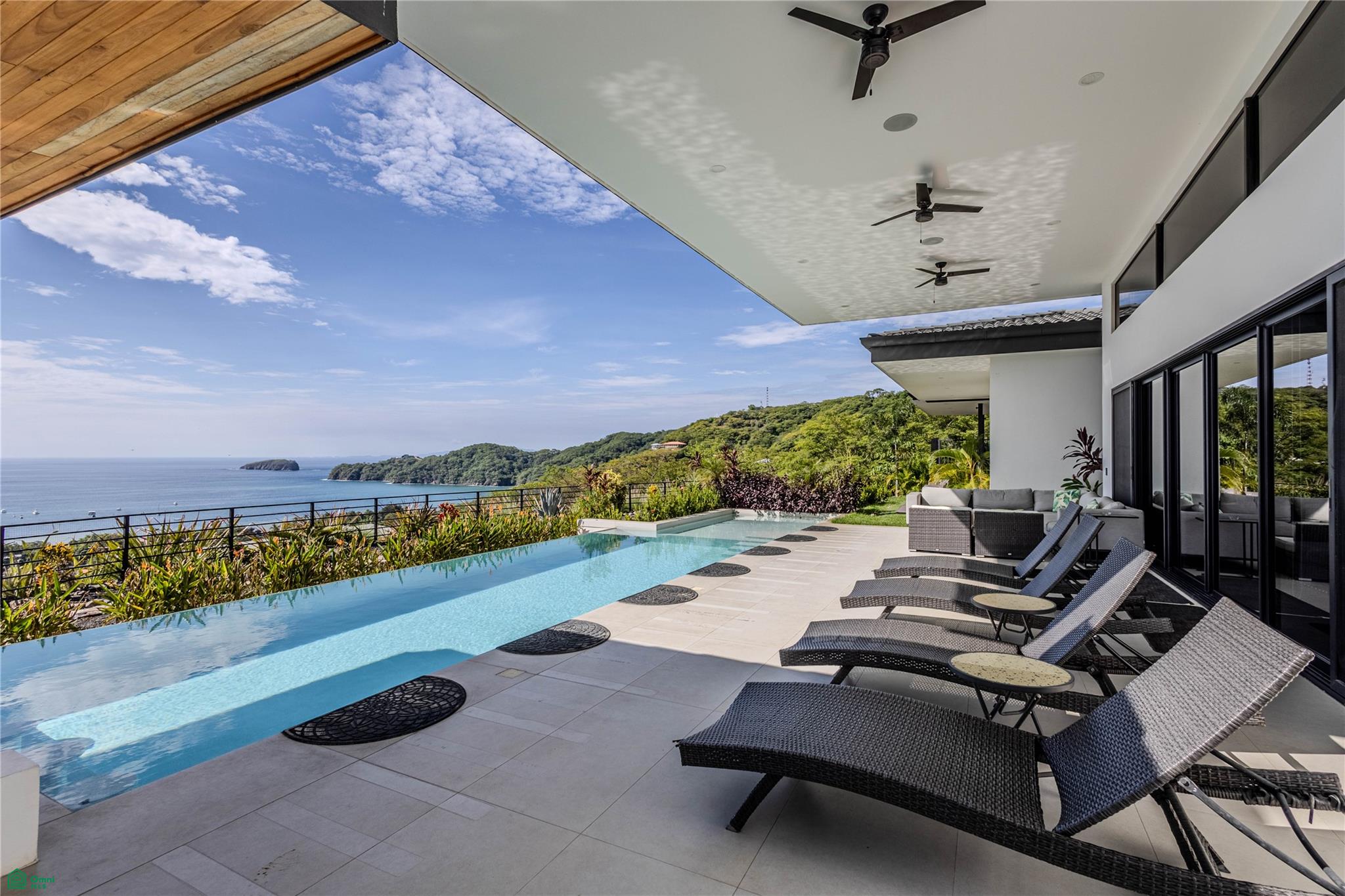Casa Siete Cielos Pacifico Heights
