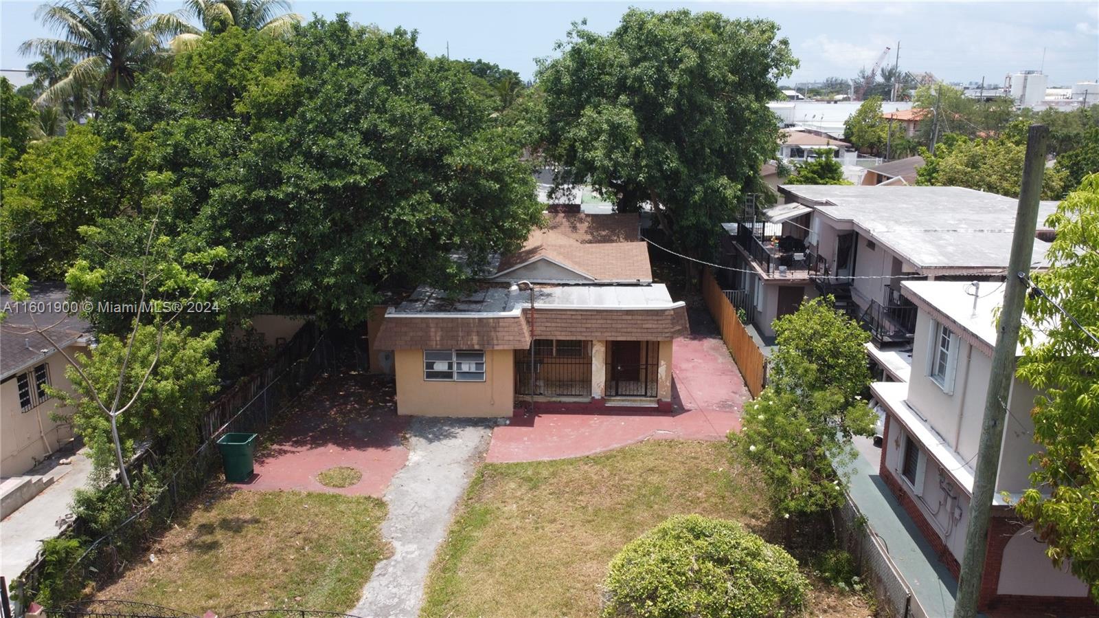 2964 NW 27th St