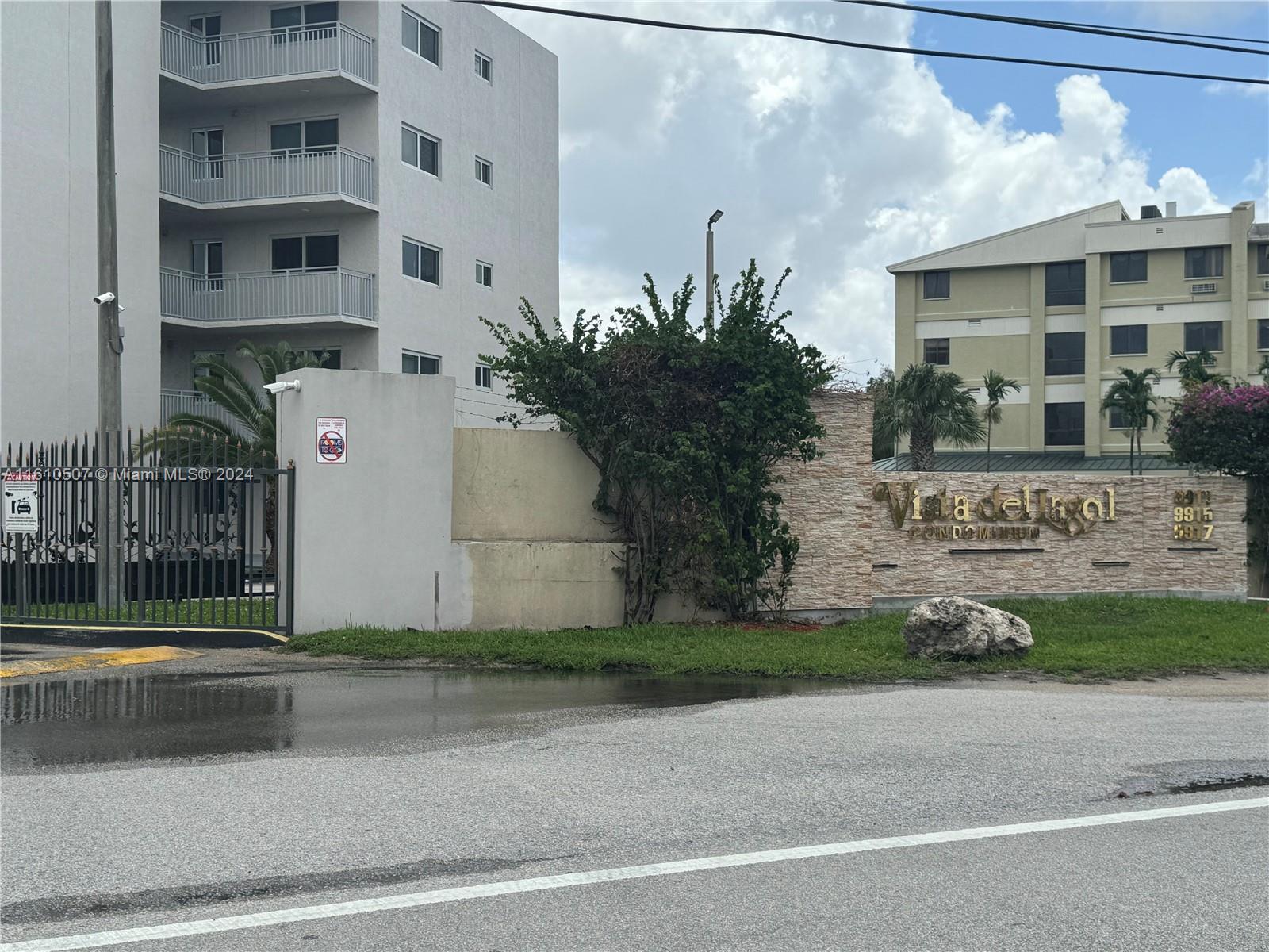 9915 W Okeechobee Rd # 508 Unit: 2-508