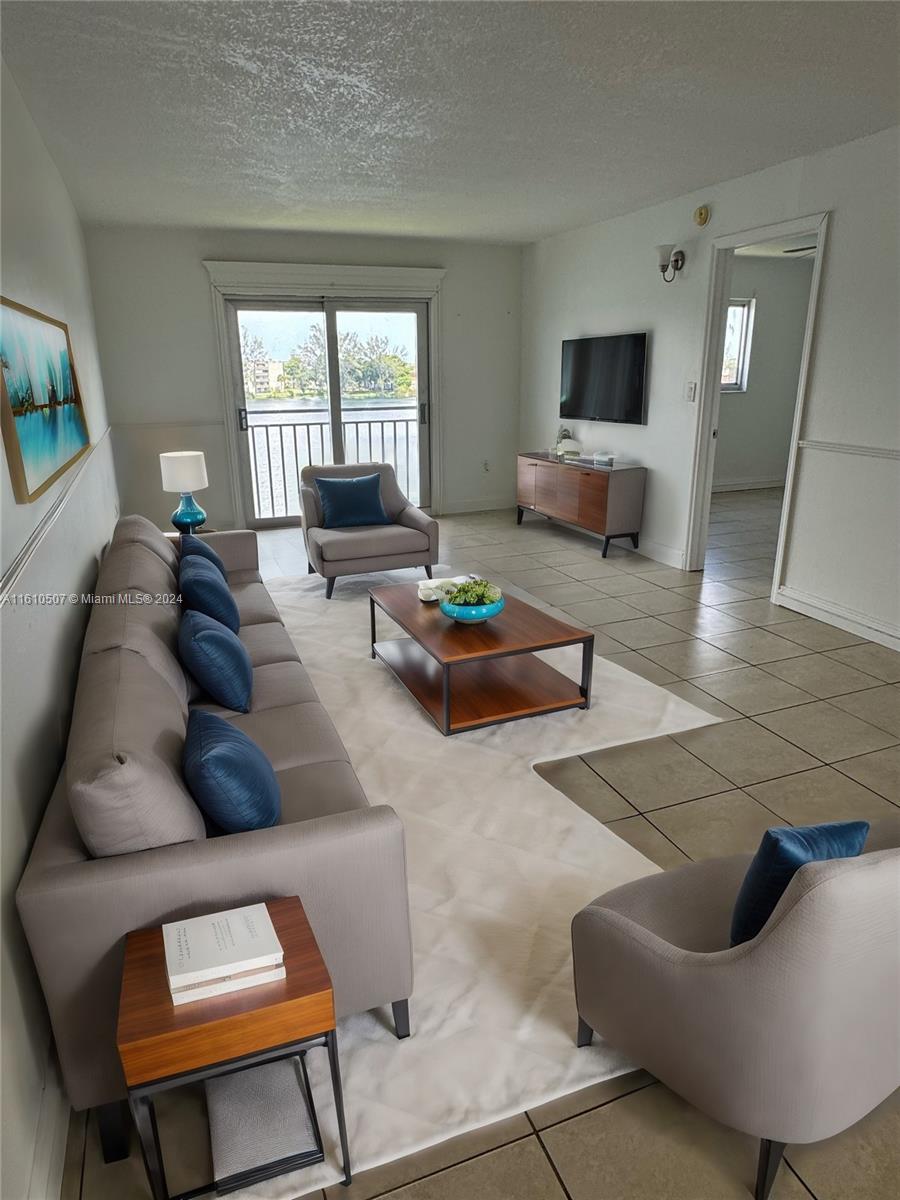9915 W Okeechobee Rd # 508 Unit: 2-508