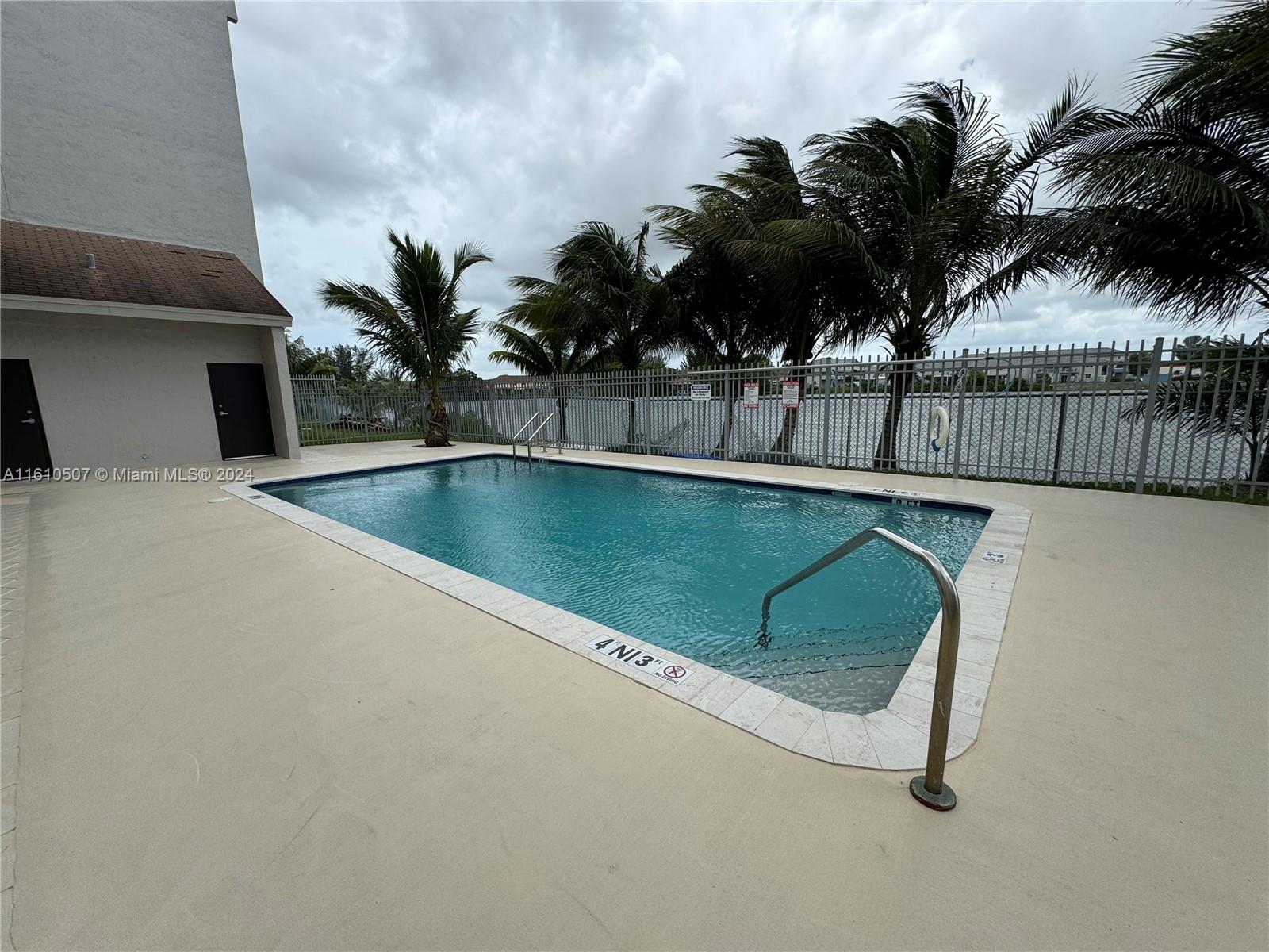 9915 W Okeechobee Rd # 508 Unit: 2-508