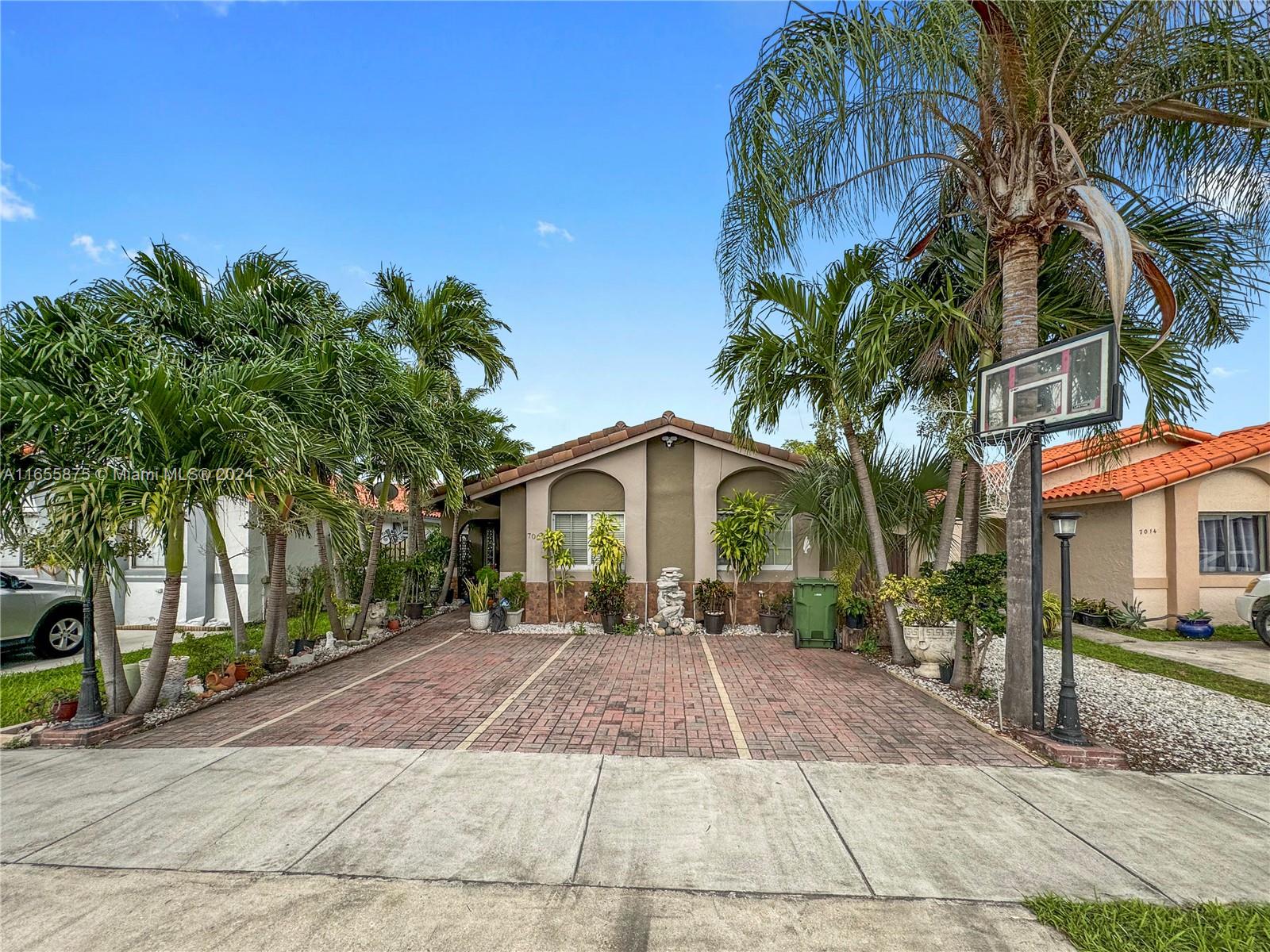 7002 W 29th Way