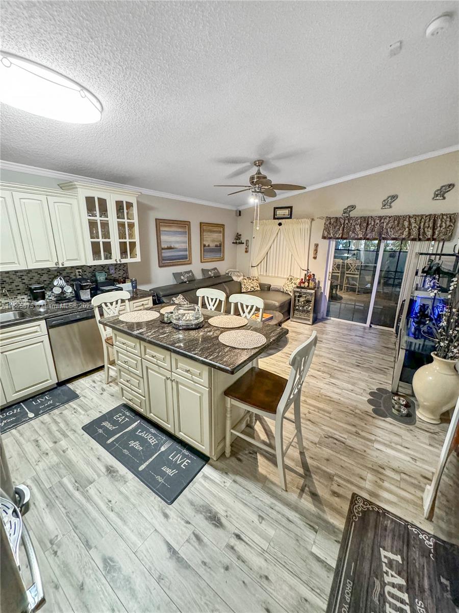 7002 W 29th Way