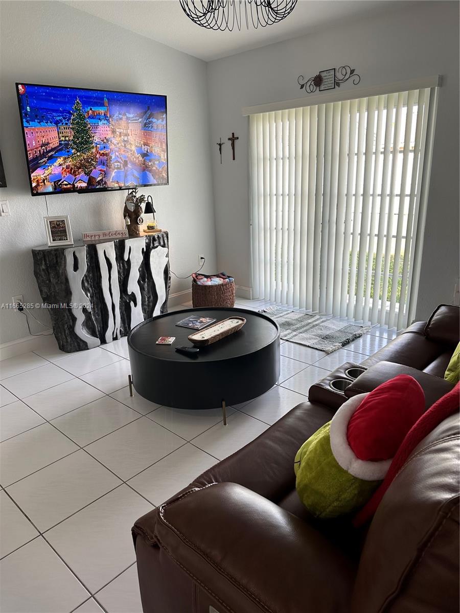 14863 SW 173rd Ter