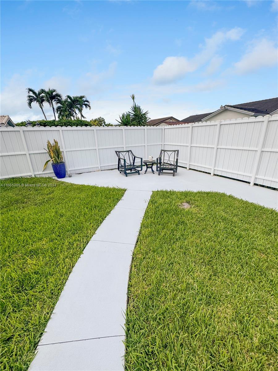 14863 SW 173rd Ter