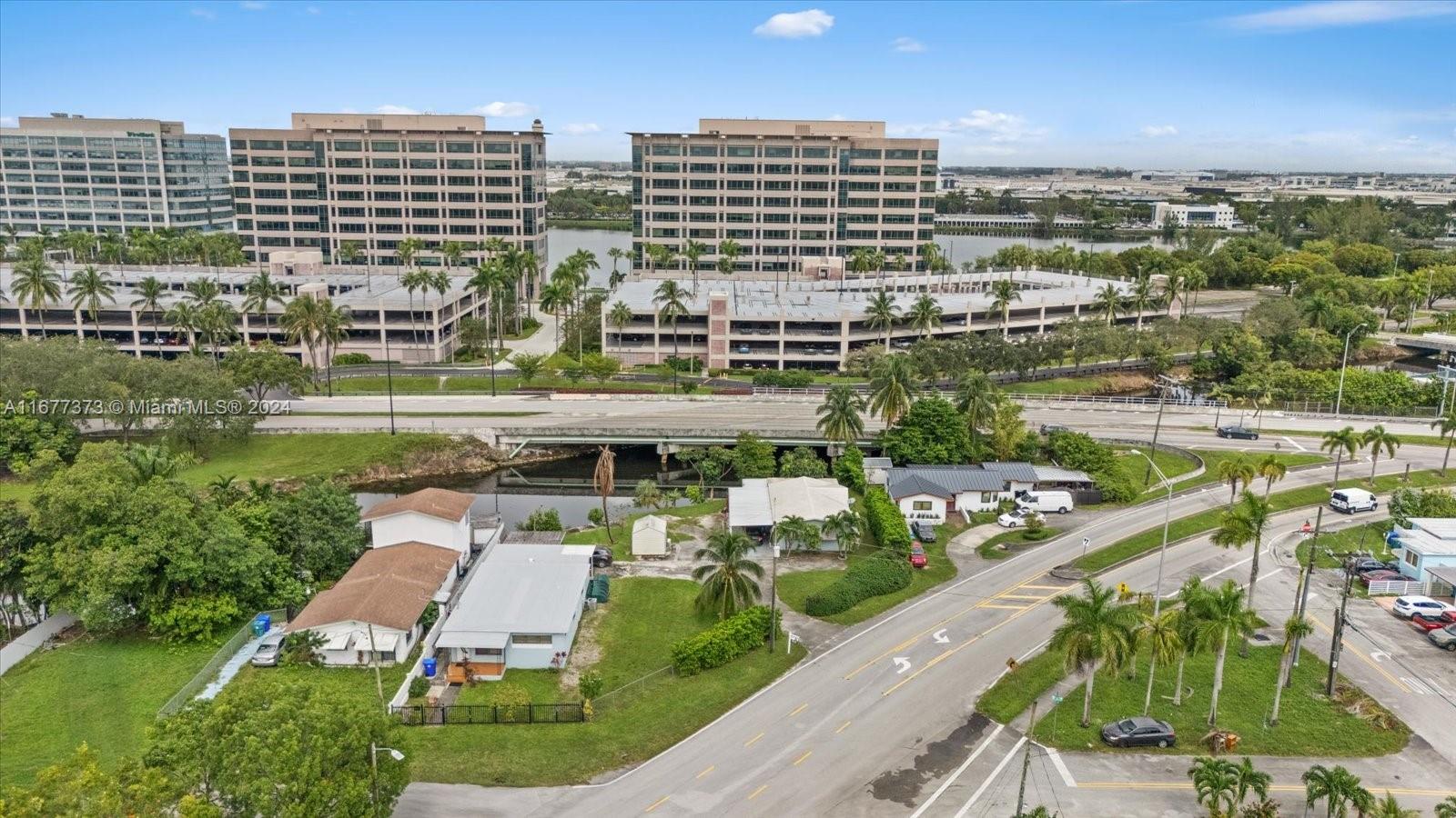 6121 Tamiami Canal Rd