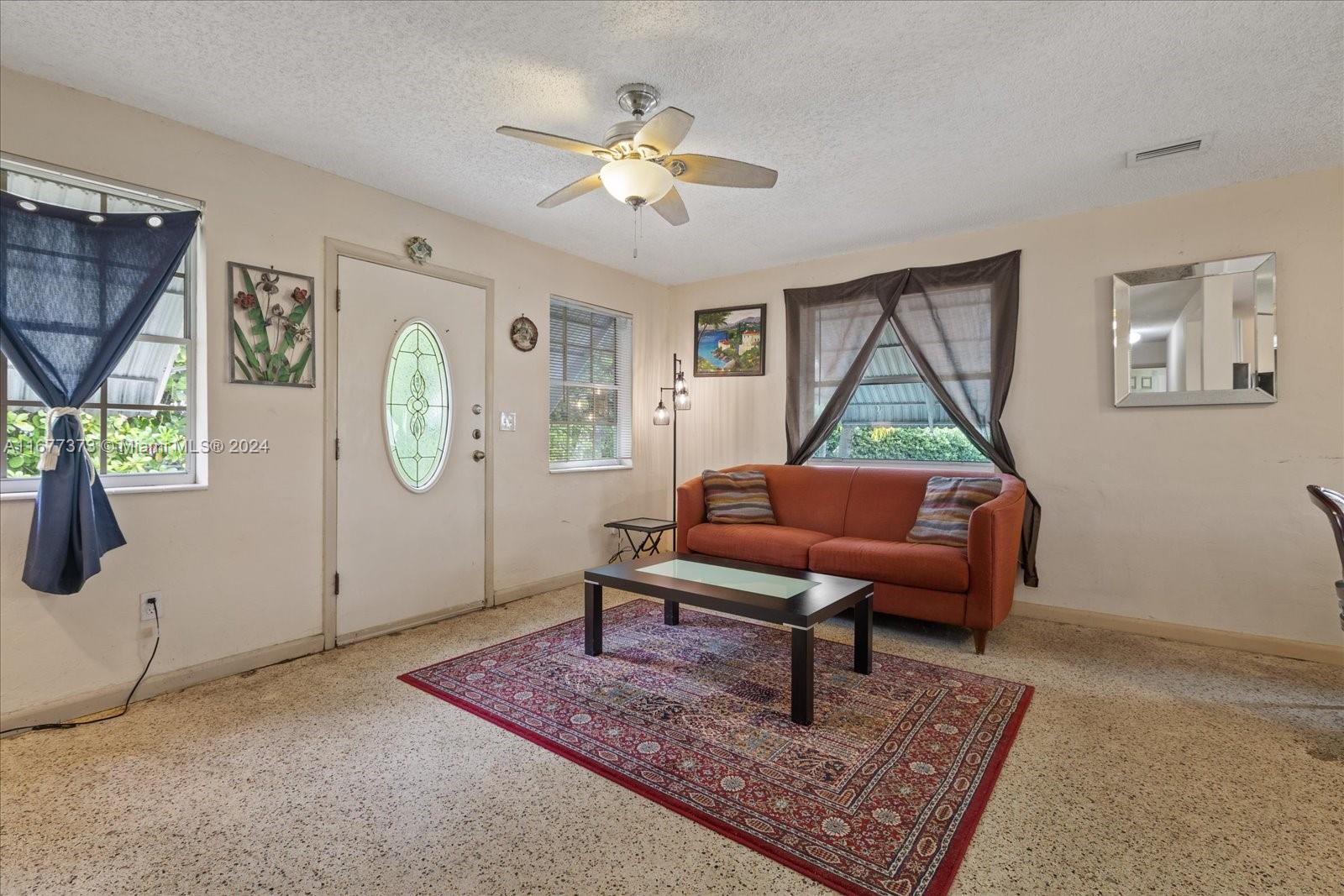 6121 Tamiami Canal Rd