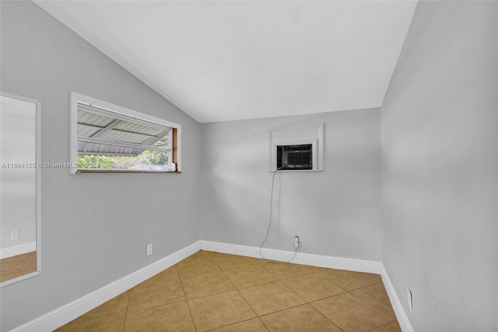 4350 NW 59th St