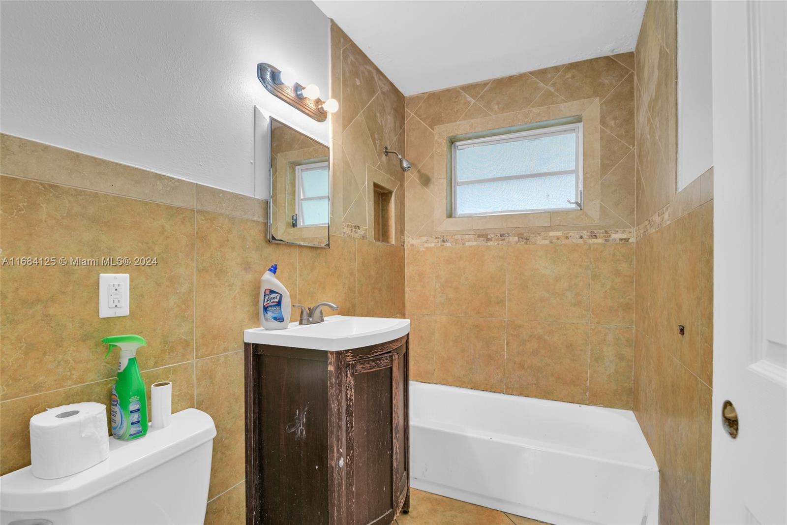 4350 NW 59th St