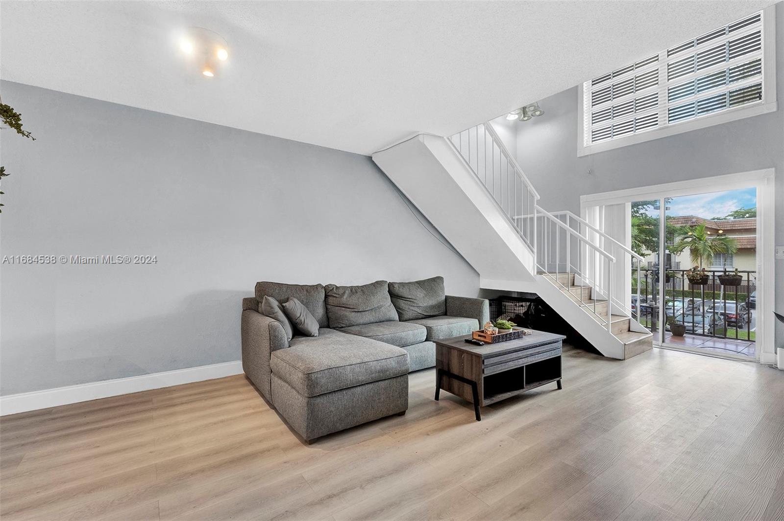 8600 SW 109th Ave # 207 Unit: 4-207