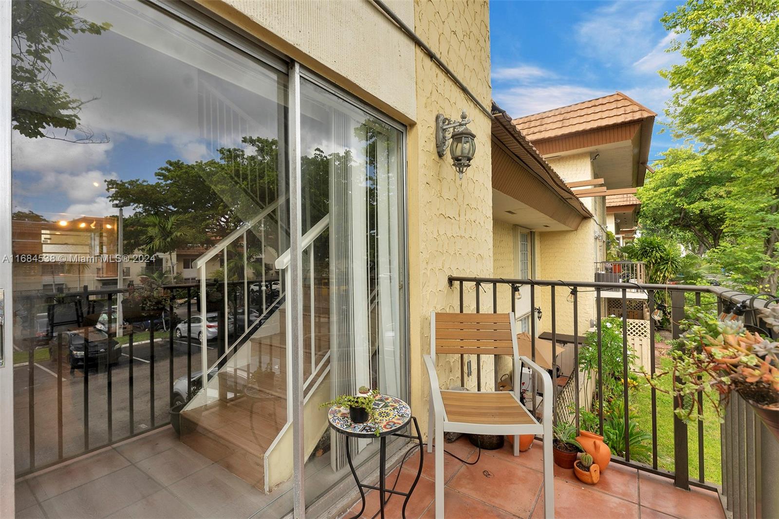 8600 SW 109th Ave # 207 Unit: 4-207