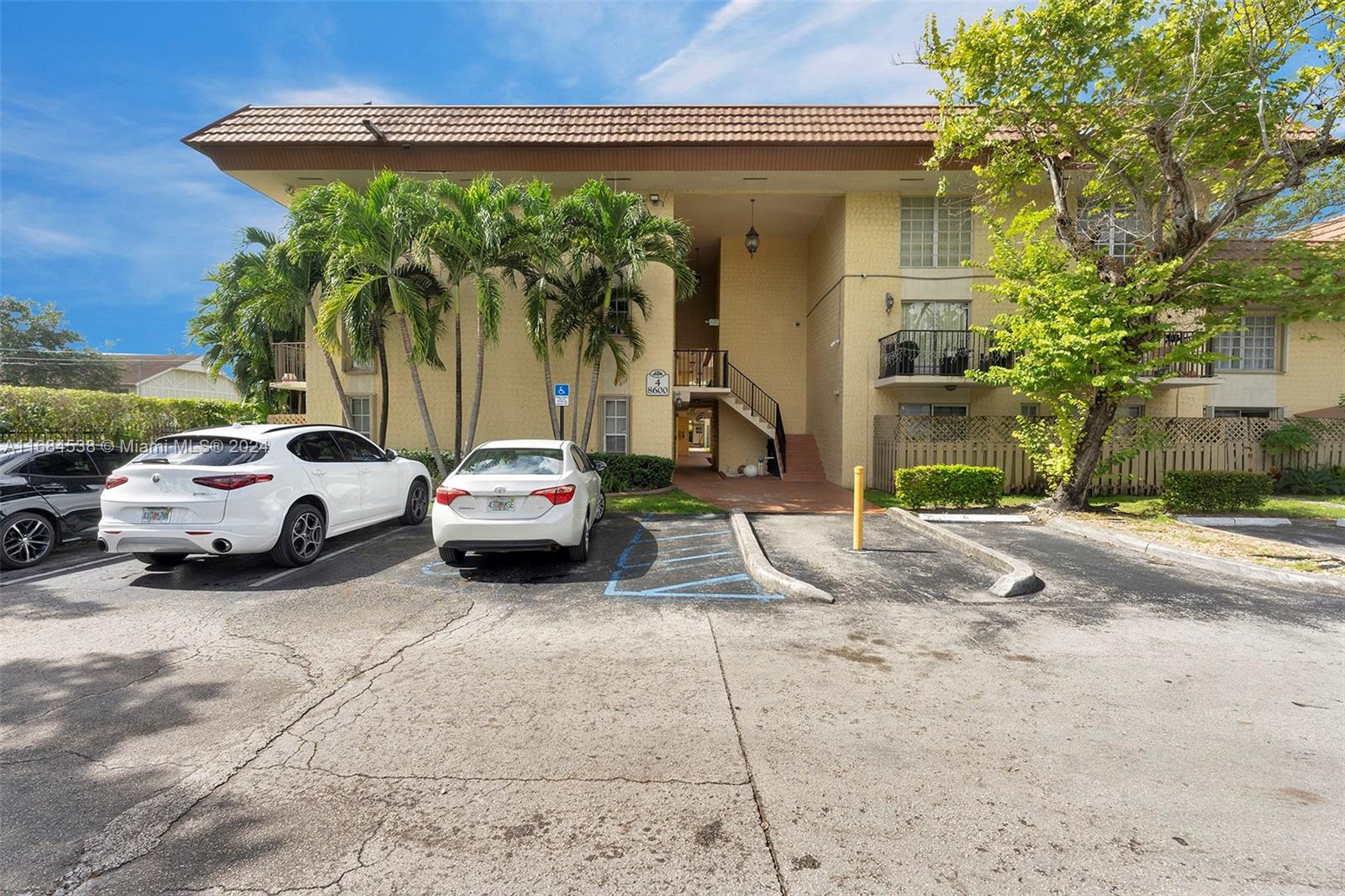8600 SW 109th Ave # 207 Unit: 4-207