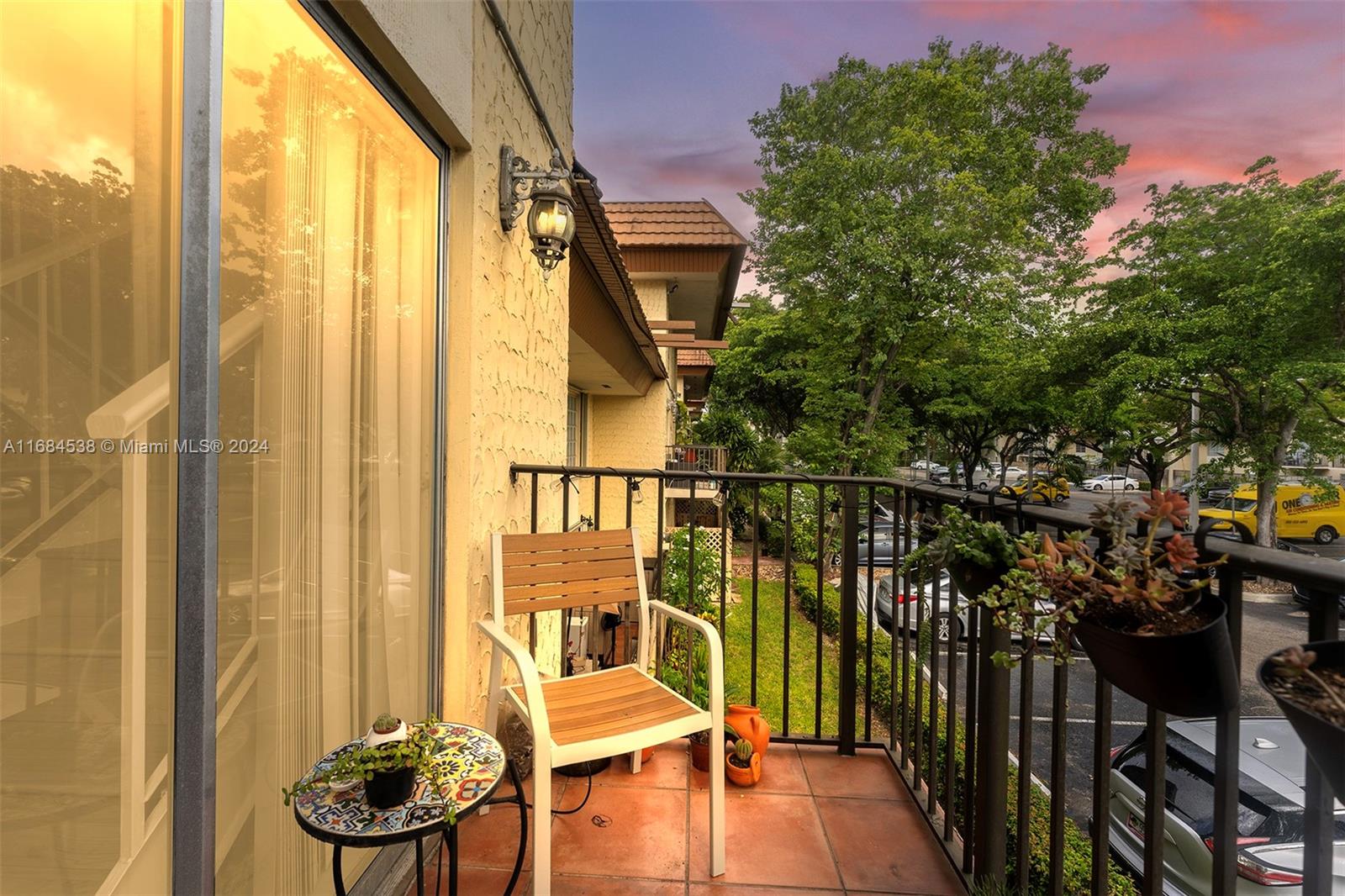 8600 SW 109th Ave # 207 Unit: 4-207
