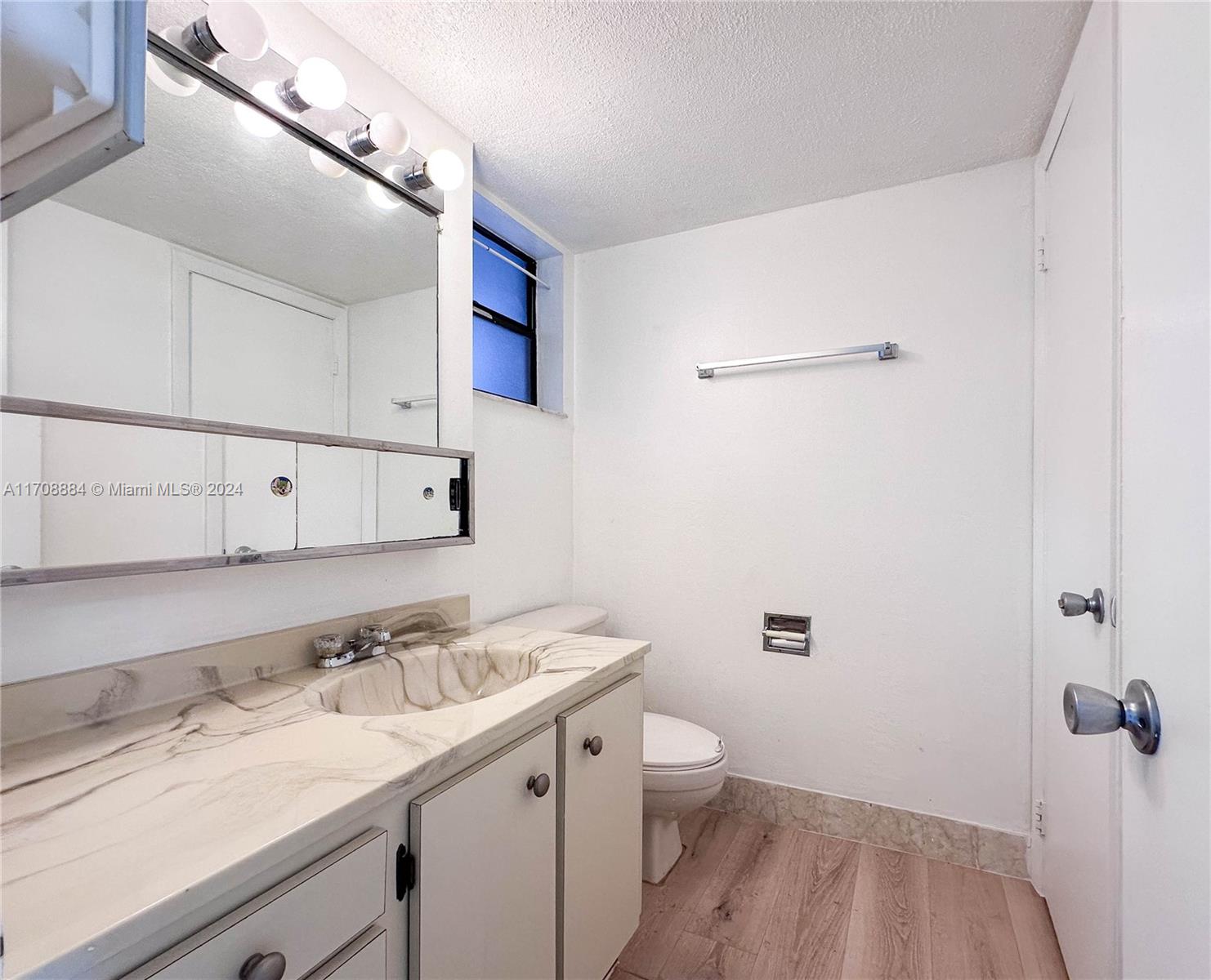 1100 Colony Point Cir # 218