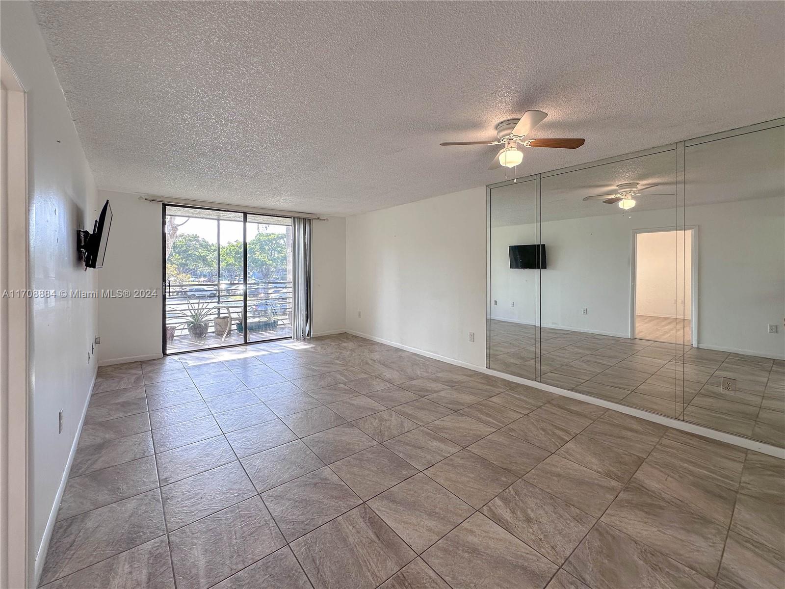 1100 Colony Point Cir # 218