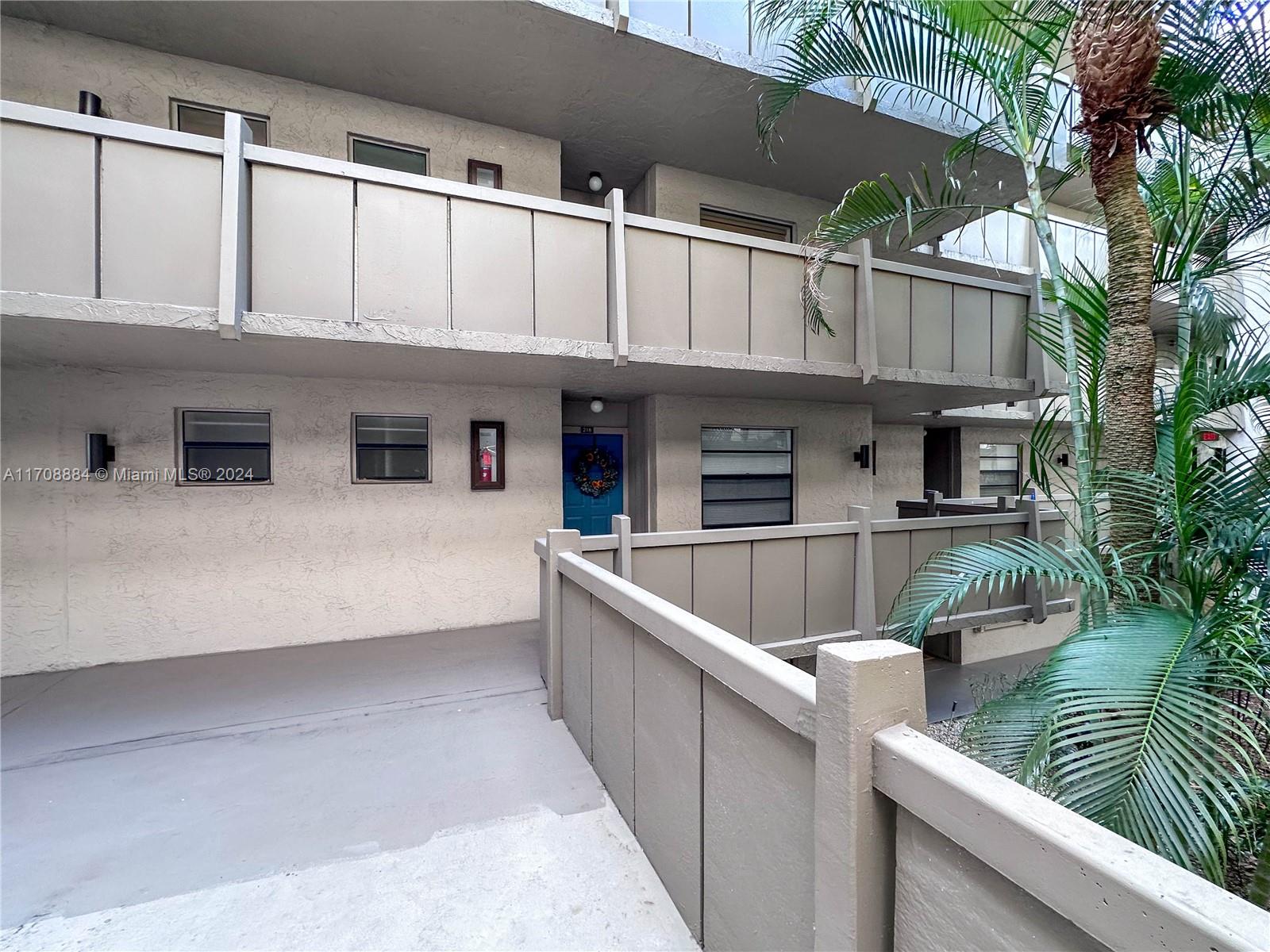 1100 Colony Point Cir # 218