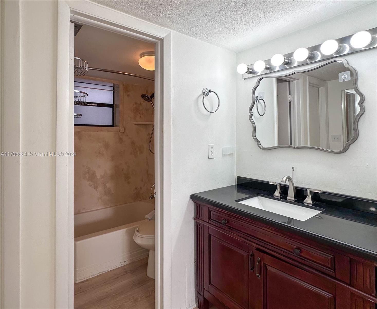1100 Colony Point Cir # 218