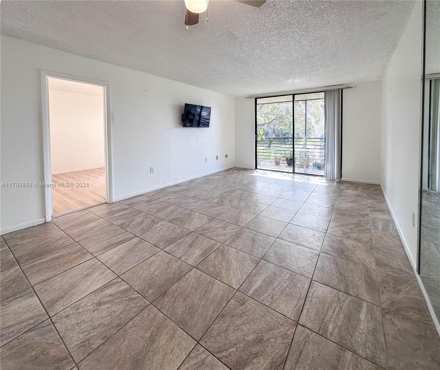 1100 Colony Point Cir # 218