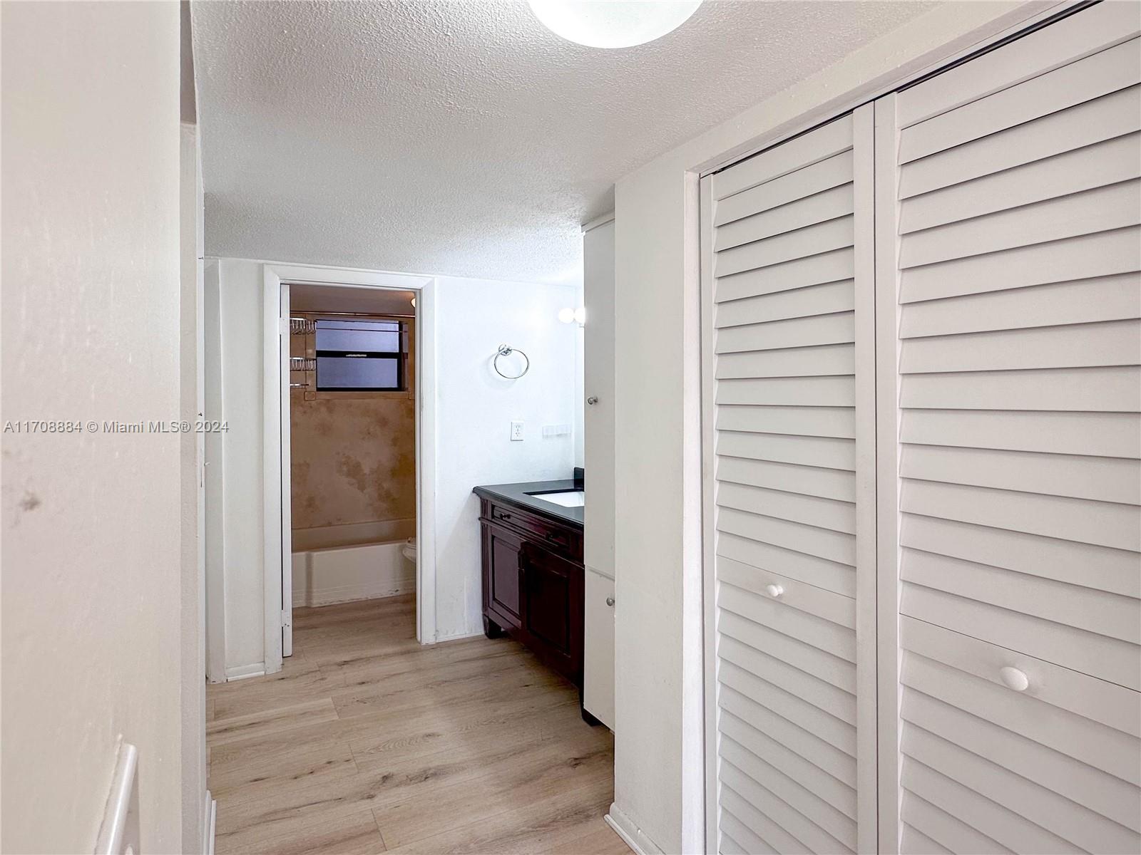 1100 Colony Point Cir # 218