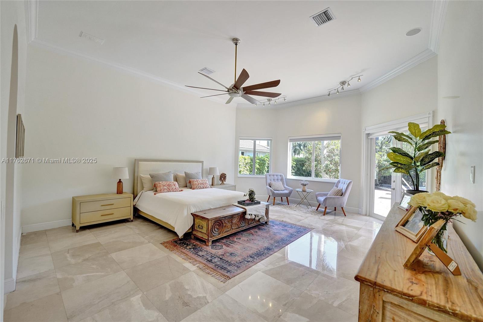 2481 Provence Cir