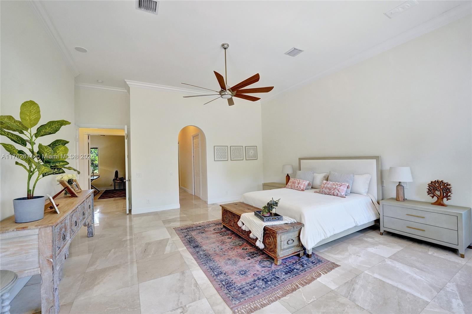 2481 Provence Cir