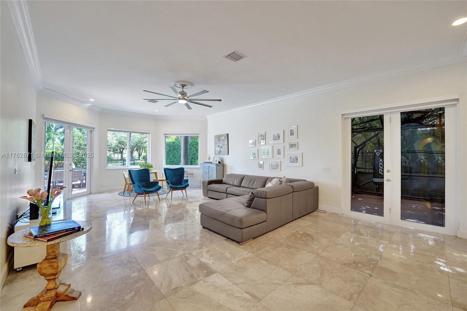 2481 Provence Cir