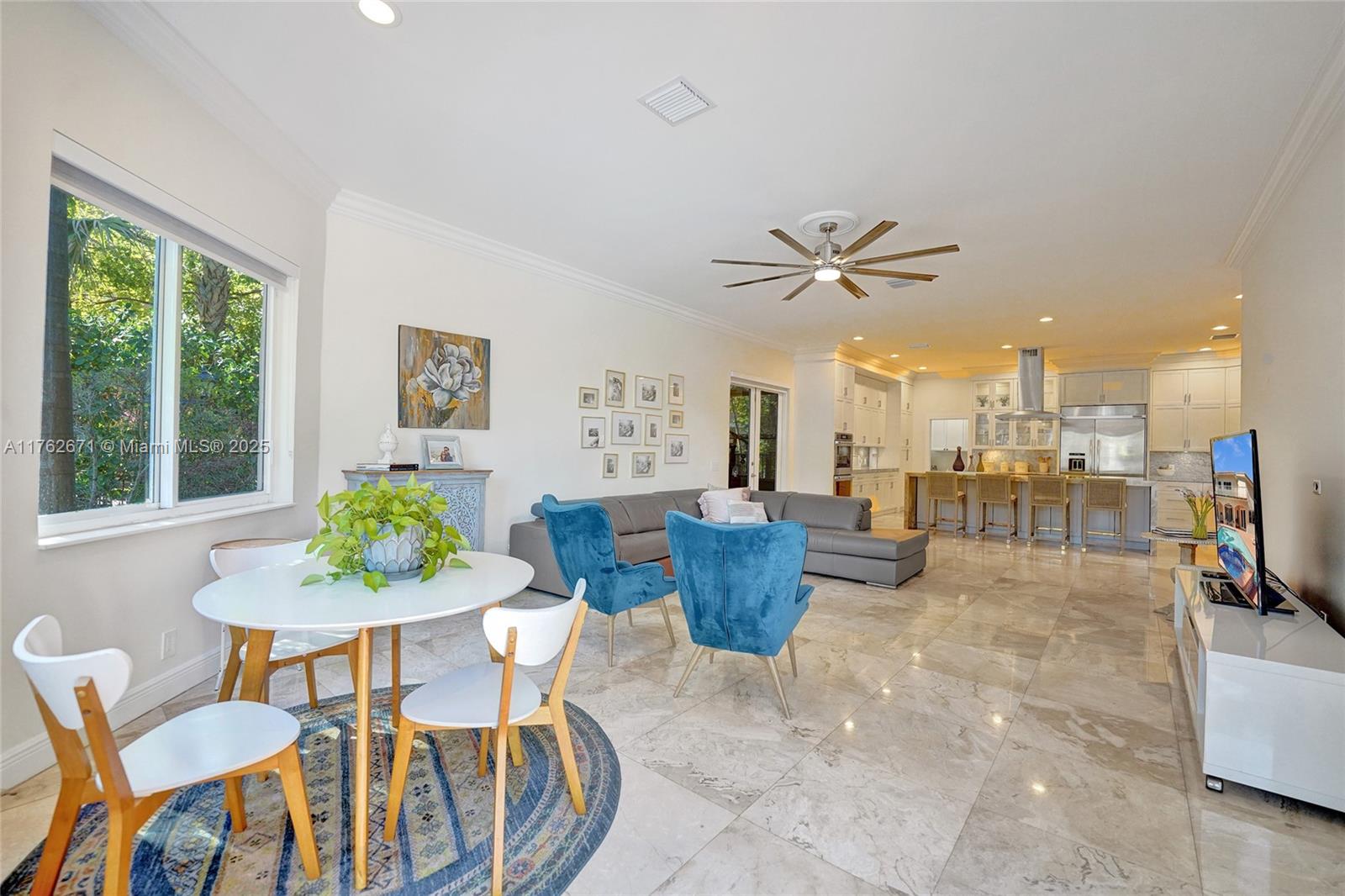 2481 Provence Cir