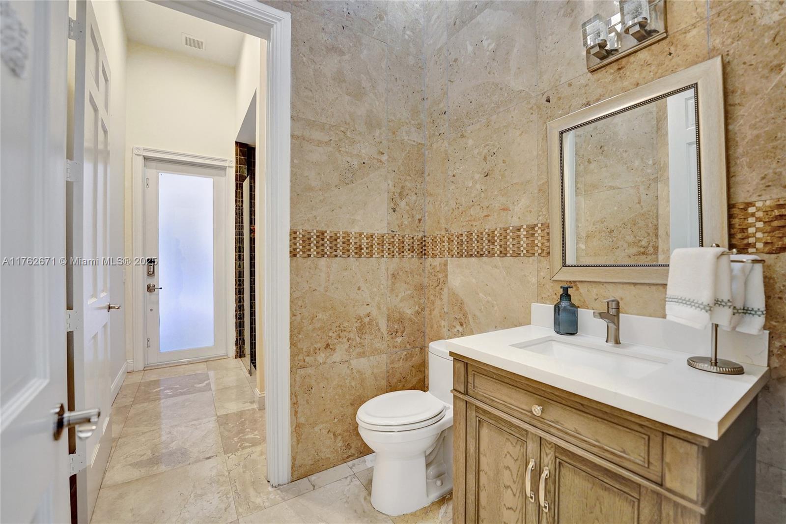 2481 Provence Cir