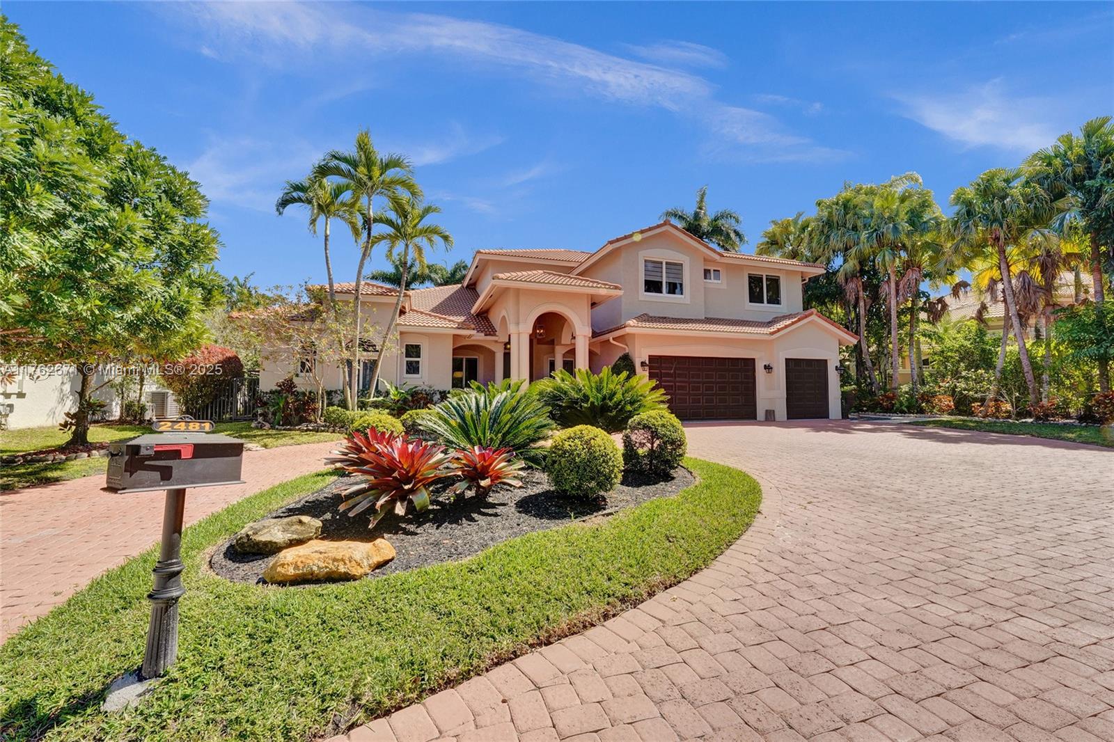 2481 Provence Cir