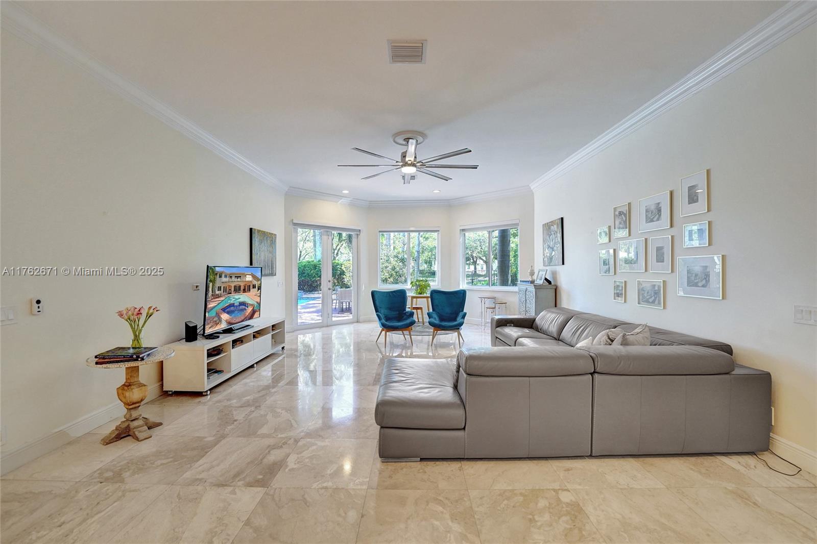 2481 Provence Cir