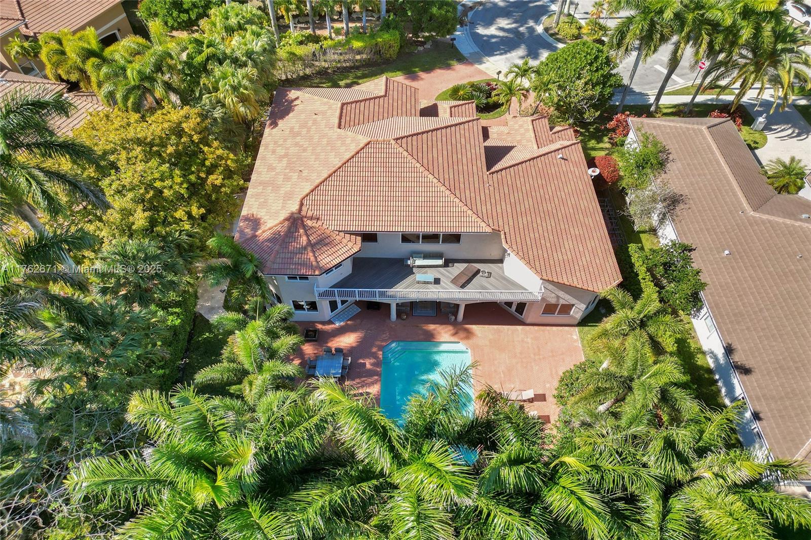 2481 Provence Cir