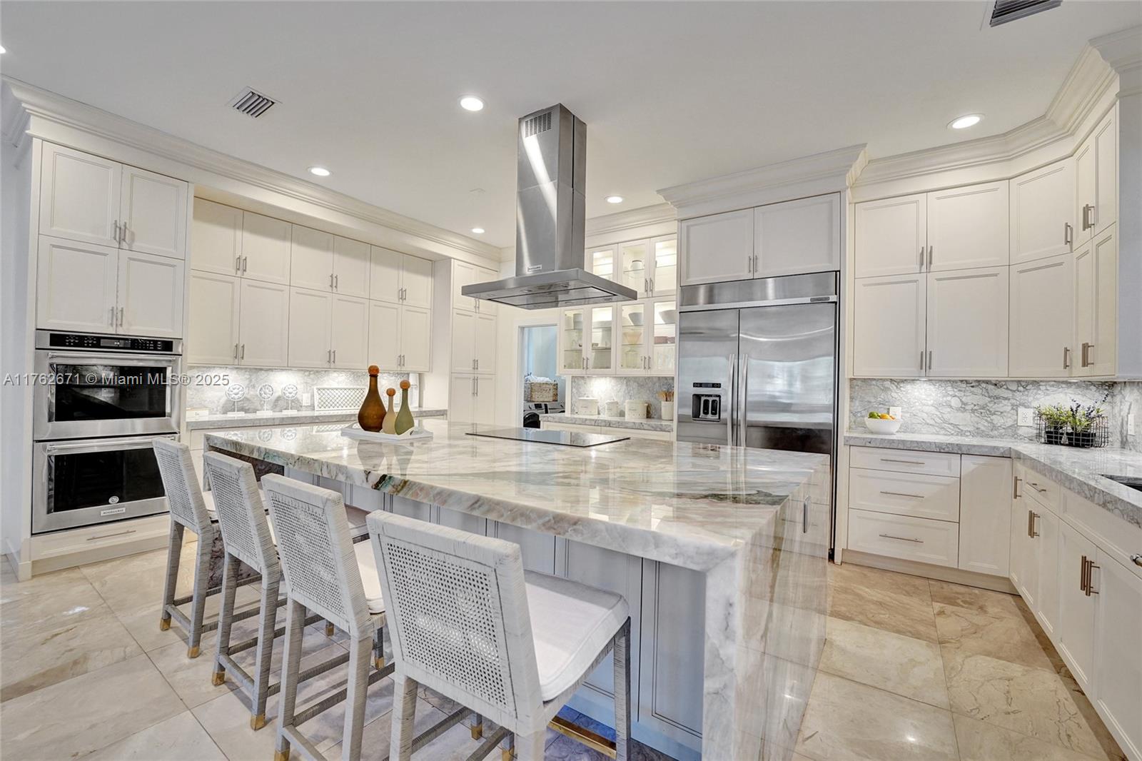 2481 Provence Cir