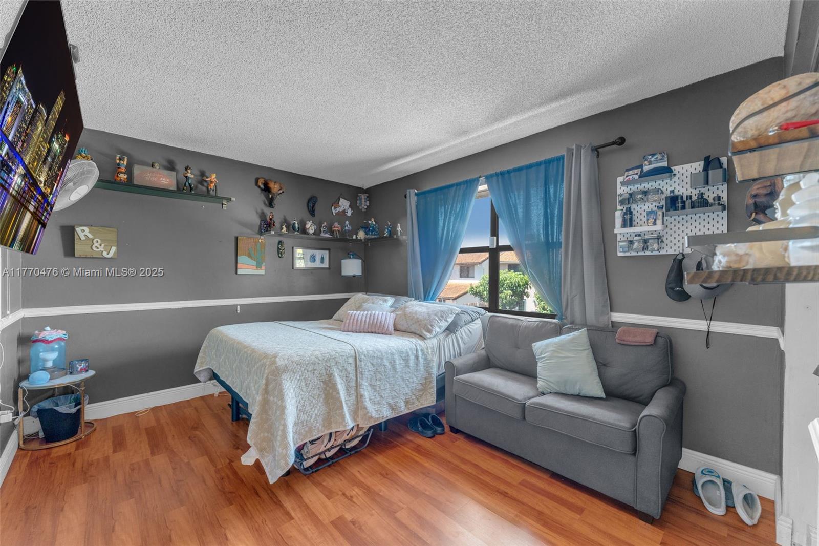 15157 SW 95th St